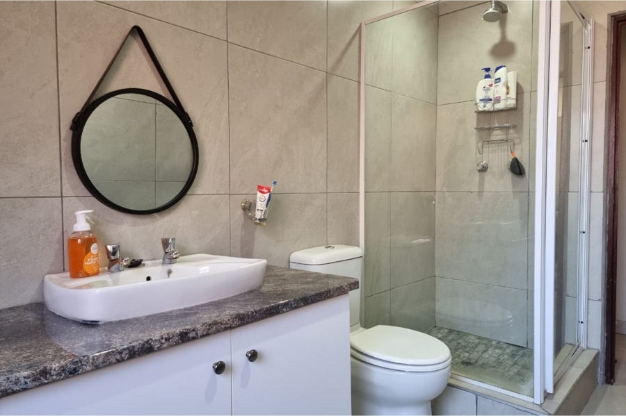 5 Bedroom Property for Sale in Pecanwood Estate North West